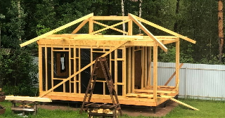 Сарай из бруса 100х100 в Полысаево - строительство под ключ | Строй-Плс от 41988 руб.